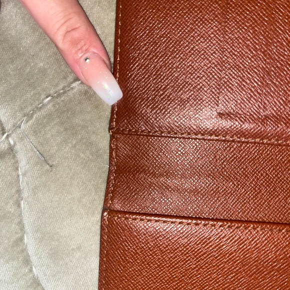 Louis Vuitton Monogram Passport wallet, -Authentic - Picture 5 of 11